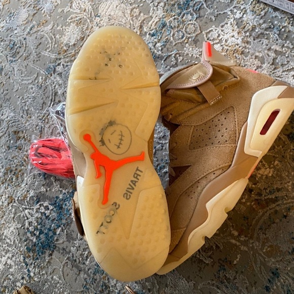 Jordan retro 6 Travis Scott Khaki - Picture 5 of 9